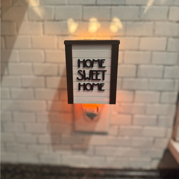 Home Sweet Home Wax Warmer - Picture 1 of 4